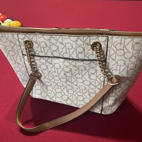 Calvin Klein Tote Bag - Picture 2 of 4